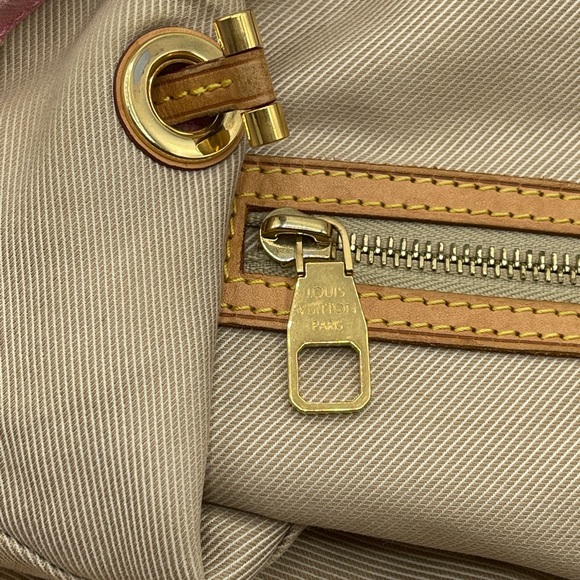 Louis Vuitton Neverfull Denim Stone Rose Appliqué - Picture 12 of 16